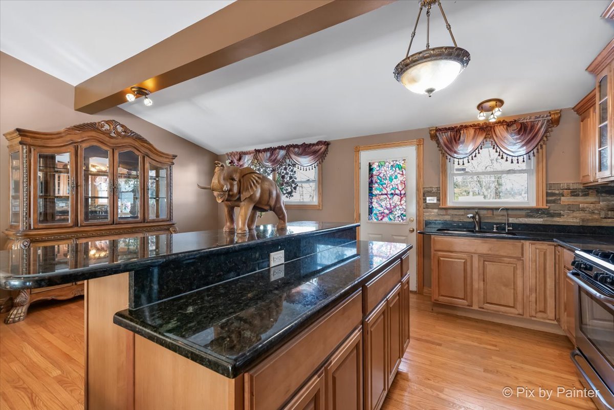 380 Dulles Road Des Plaines, IL 60016 - Photo 16 of 31