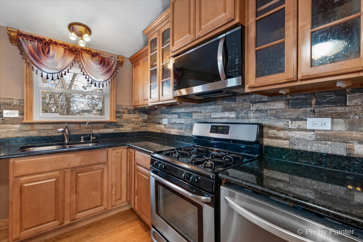 380 Dulles Road Des Plaines, IL 60016 - Photo 17 of 31