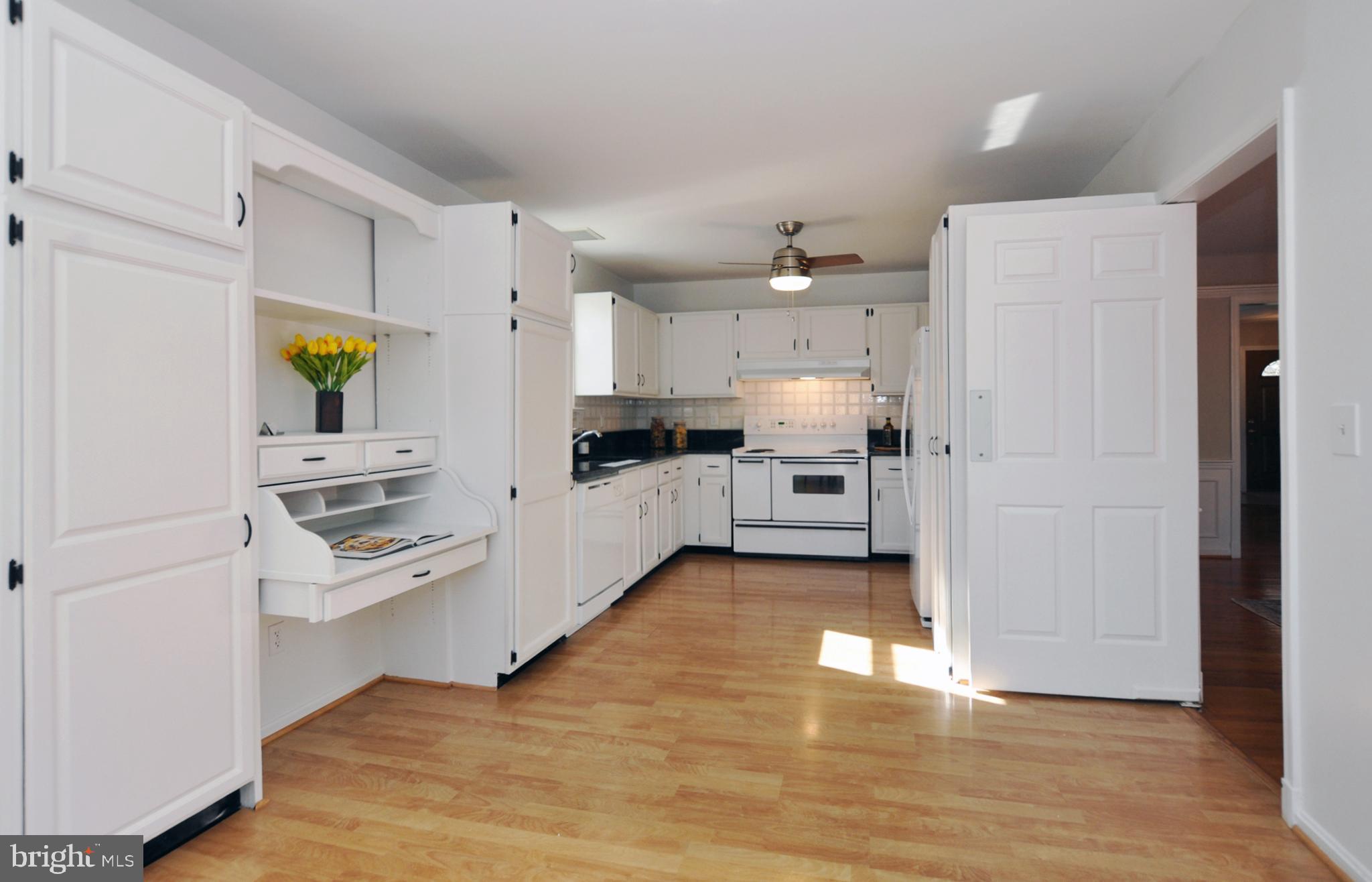 5003 Sangamore Road Bethesda, MD 20816 - Photo 11 of 33 Kitchen seen from Breakfast Nook