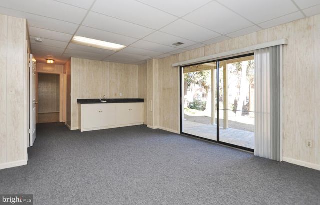 $1,045,000 | 5003 Sangamore Road, Bethesda, MD 20816