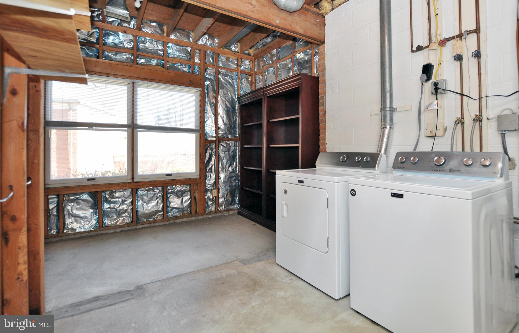 5003 Sangamore Road Bethesda, MD 20816 - Photo 33 of 33 Laundry/Utility room - Bright!