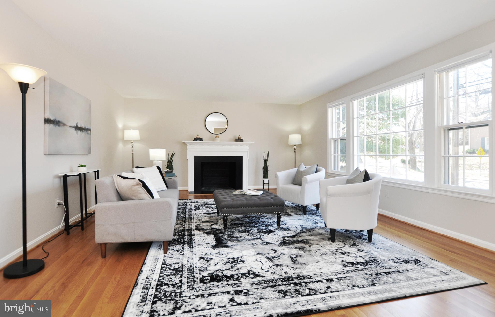 5003 Sangamore Road Bethesda, MD 20816 - Photo 6 of 33 Living room is Gracious!