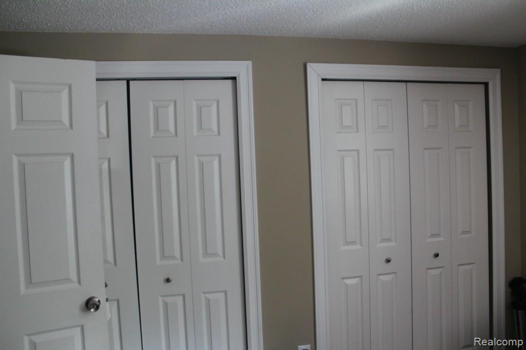24224 Chapman Road Macomb, MI 48042 - Photo 14 of 21 IMG_2840.jpg
