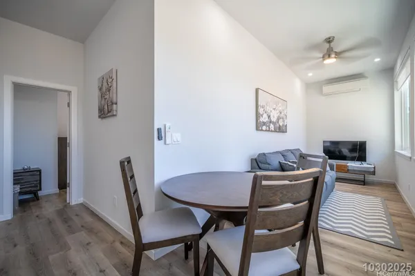 $2,750 | 87-1450 Farrington Highway, Unit C (UPSTAIRS), Waianae, HI 96792