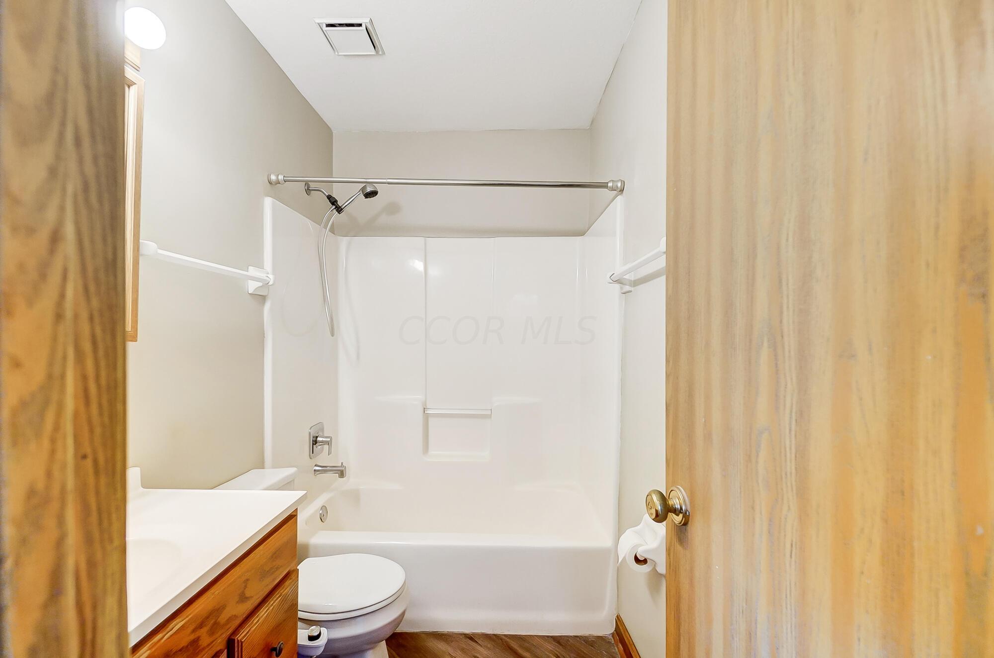 2246 Spindler Road Hilliard, OH 43026 - Photo 27 of 53 Master Bathroom