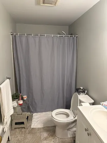 $2,200 | 516 Main Street, Unit 1, Walpole, MA 02081