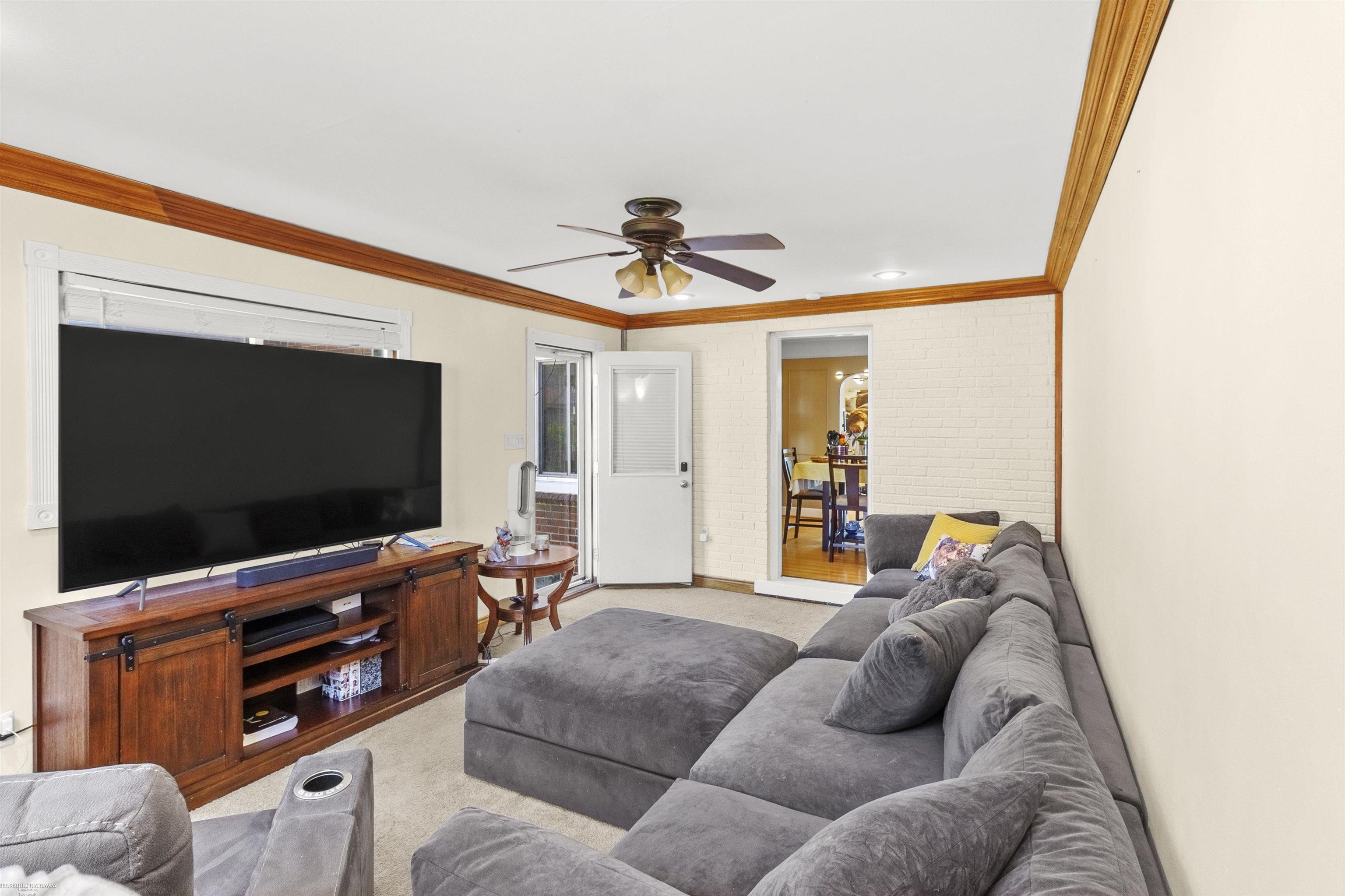 460 Moran Road Grosse Pointe Farms, MI 48236 - Photo 20 of 48