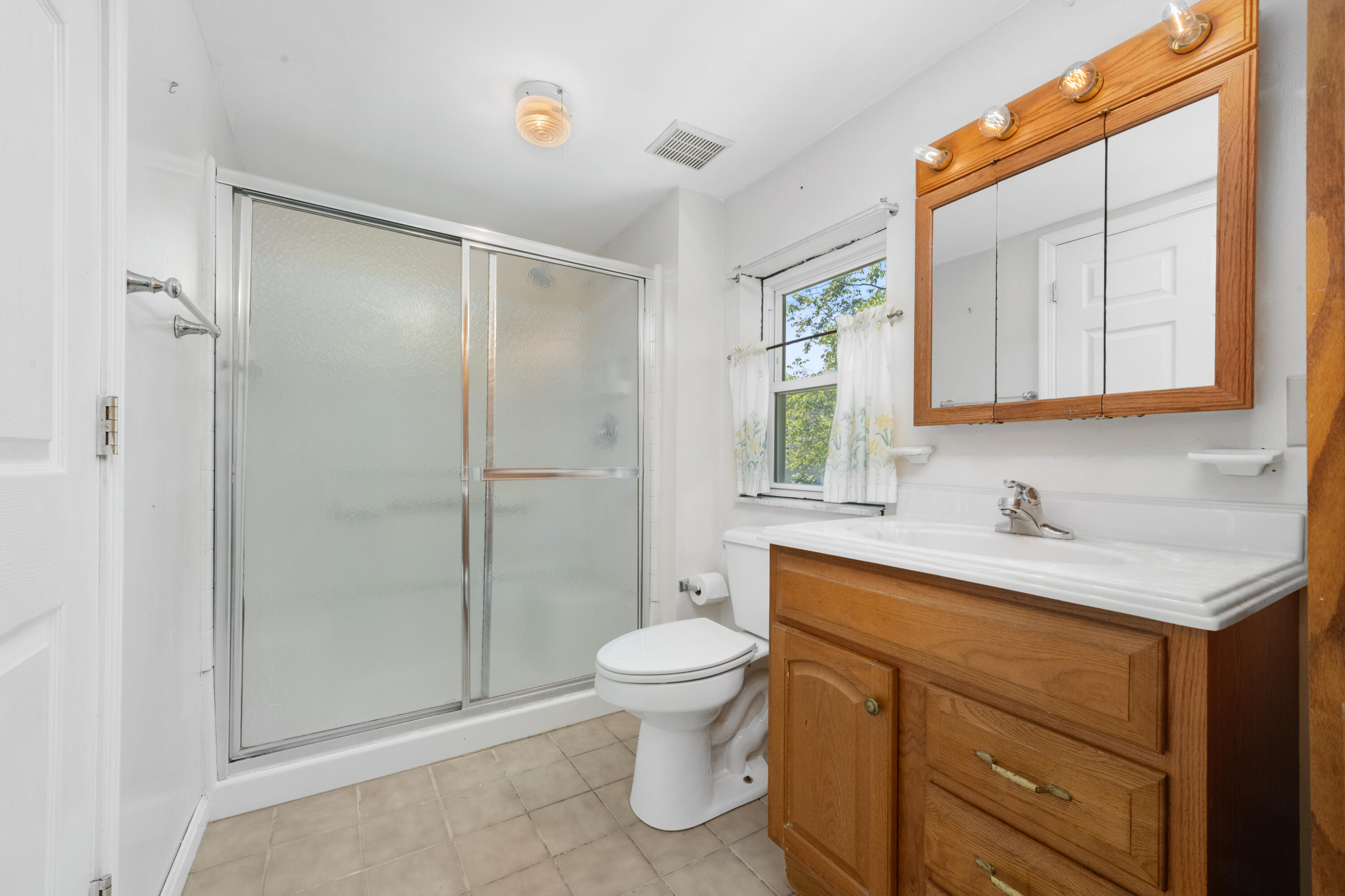 727 Western Reserve Road Crescent Springs, KY 41017 - Photo 5 of 18 Gallery Image 5