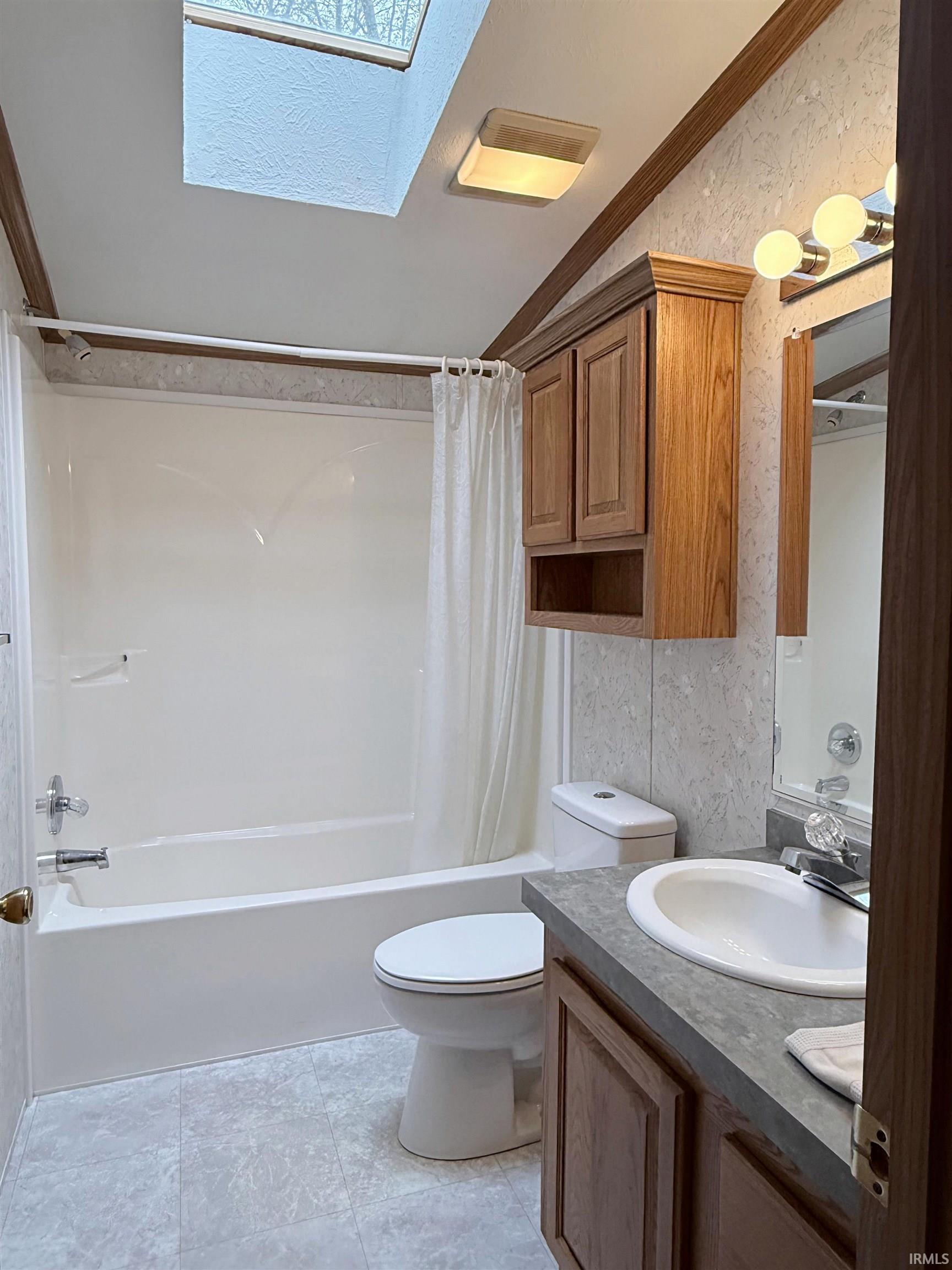 315 Doyle Avenue Loogootee, IN 47553 - Photo 17 of 27