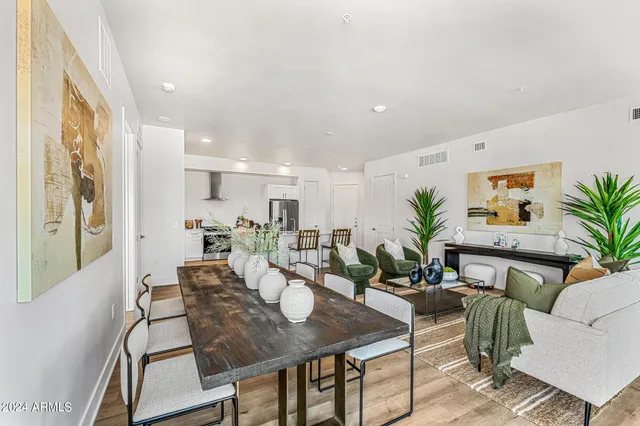 $550,000 | 3131 North Central Avenue, Unit 3012, Phoenix, AZ 85012