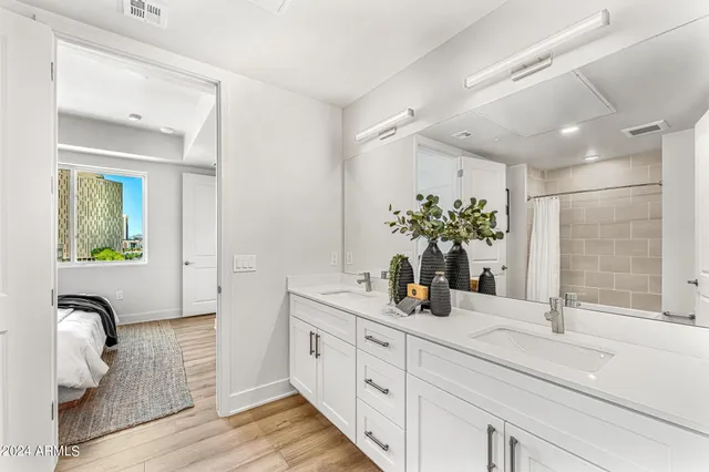 $550,000 | 3131 North Central Avenue, Unit 3012, Phoenix, AZ 85012