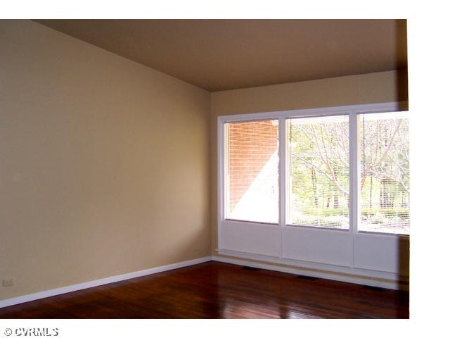 5331 Sterling Road Petersburg, VA 23803 - Photo 4 of 12 Gallery Image 4