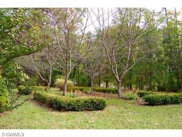 5331 Sterling Road Petersburg, VA 23803 - Photo 8 of 12 Gallery Image 8
