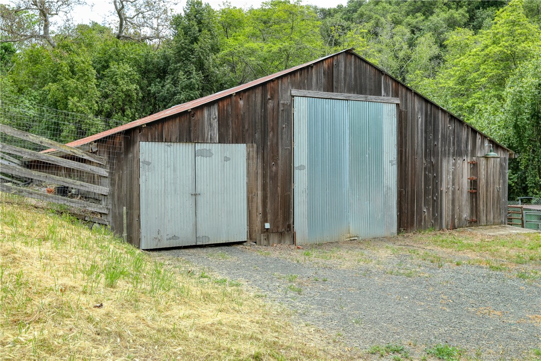 7515 Santa Rosa Creek Road Cambria, CA 93428 - Photo 4 of 43