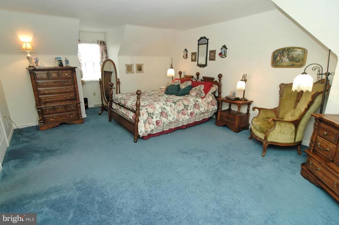 5 Hallmark Drive Lititz, PA 17543 - Photo 7 of 9