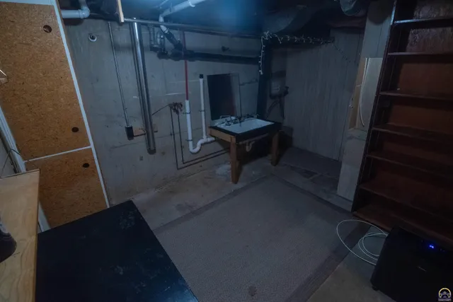 $329,000 | 410 Turner Road, Emporia, KS 66801