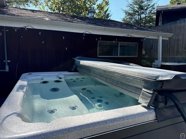 $329,000 | 410 Turner Road, Emporia, KS 66801