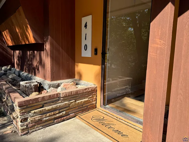 $329,000 | 410 Turner Road, Emporia, KS 66801