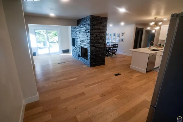 $329,000 | 410 Turner Road, Emporia, KS 66801