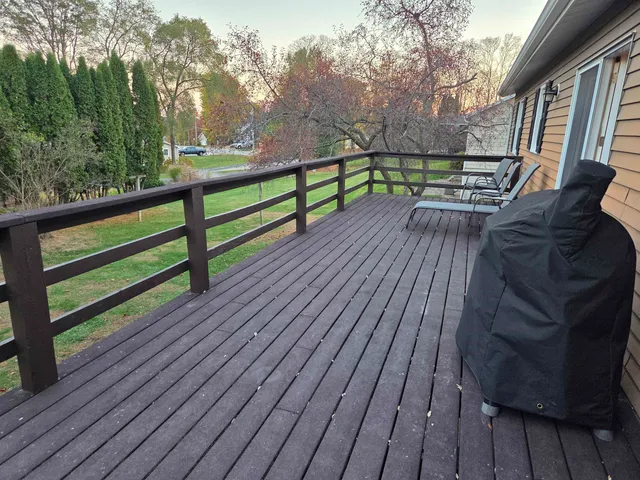 $297,500 | 105 Blackhawk Drive, Galena, IL 61036