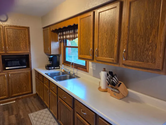 $297,500 | 105 Blackhawk Drive, Galena, IL 61036