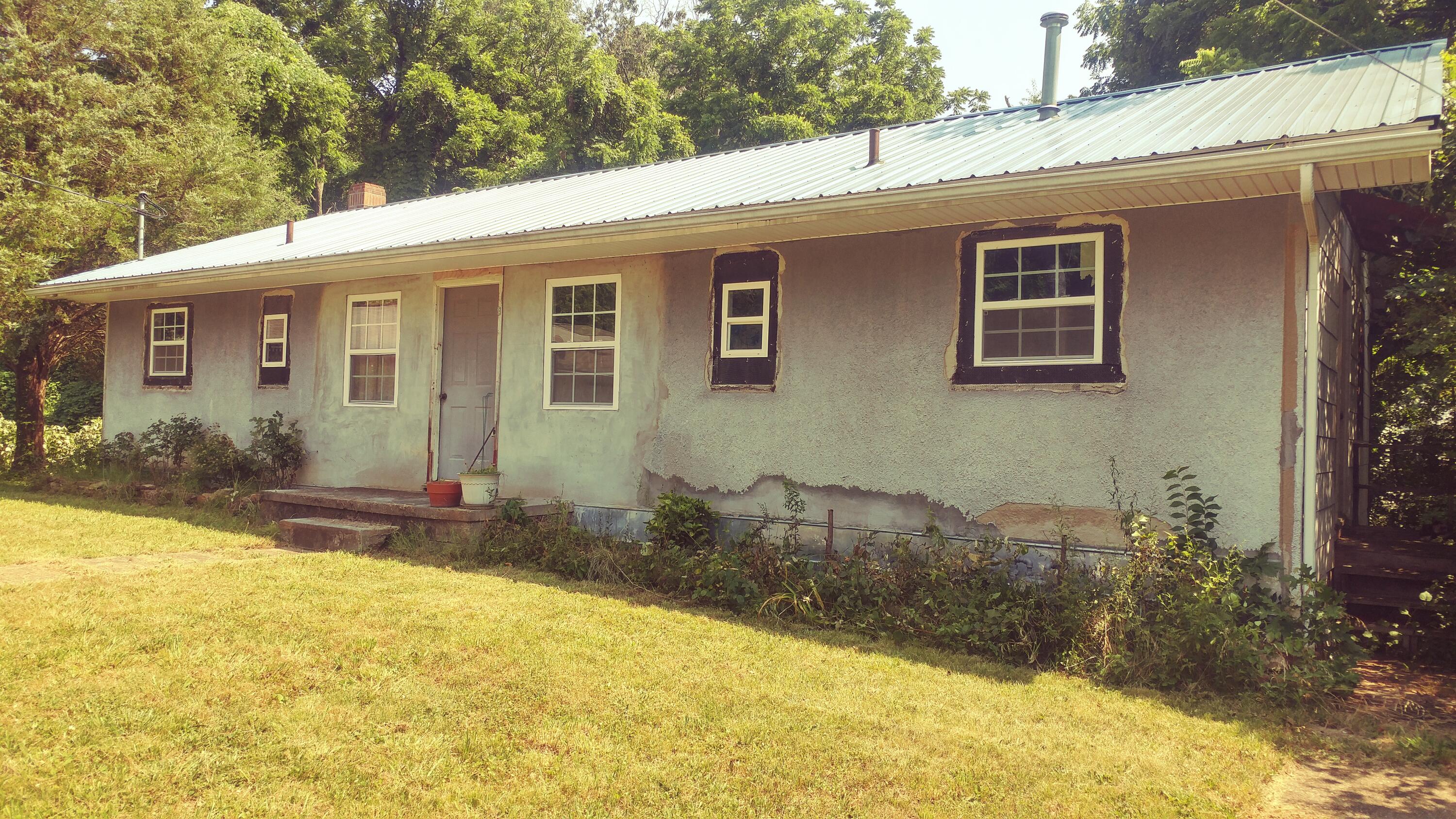 110 Hunter Place Oak Ridge, TN 37830 - Photo 1 of 16 0706211111_HDR