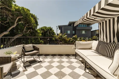 $5,499,000 | 429 20th Street, Manhattan Beach, CA 90266