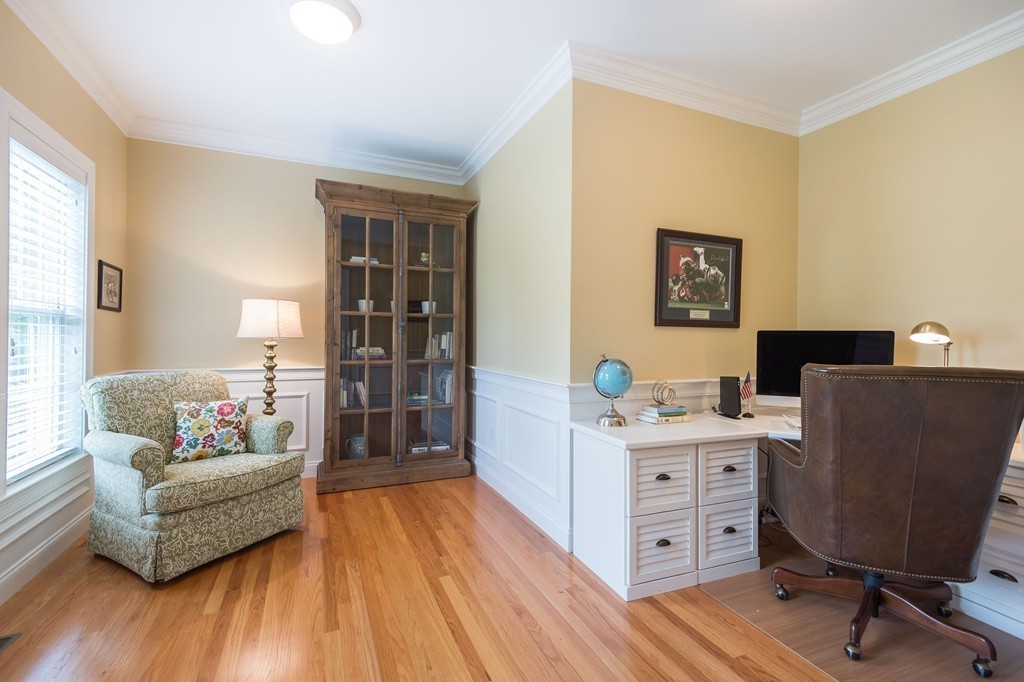 7 Fosters Pond Road Andover, MA 01810 - Photo 3 of 30