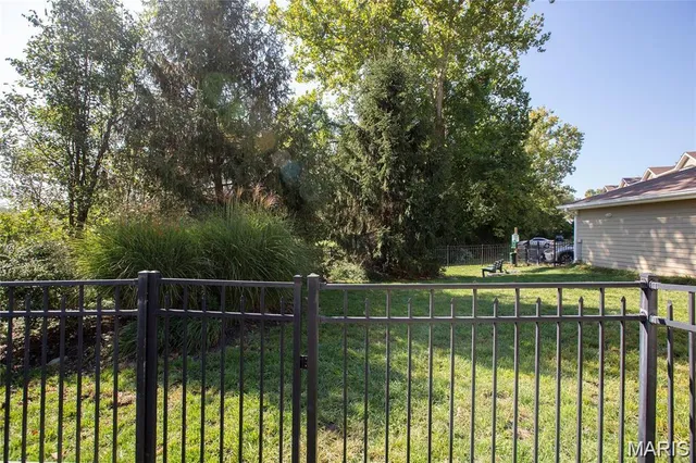 $189,900 | 2716 Mcknight Crossing Court, Chesterfield, MO 63005