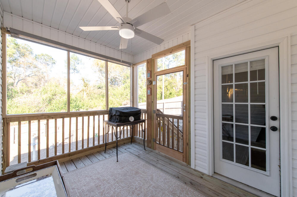 1806 Lowe Street North Augusta, SC 29841 - Photo 17 of 21 Screened-in Porch!