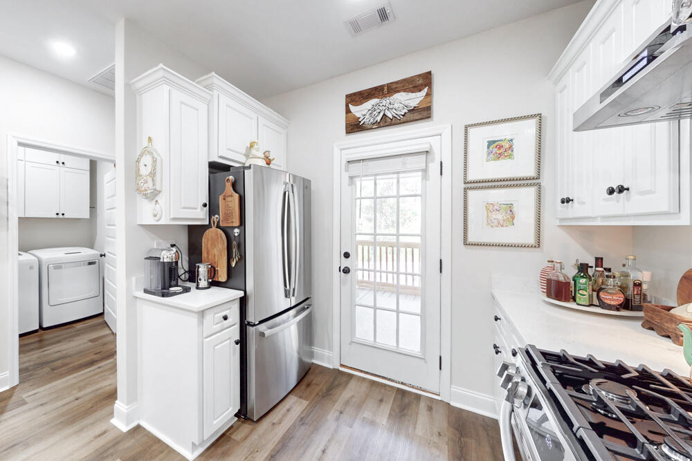 1806 Lowe Street North Augusta, SC 29841 - Photo 6 of 21 Stainless Steel Appliances!