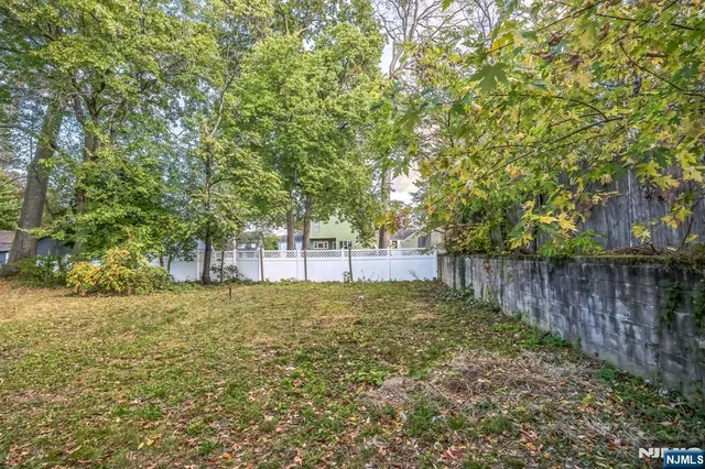 $599,000 | 20 Maple Avenue, Springfield, NJ 07081