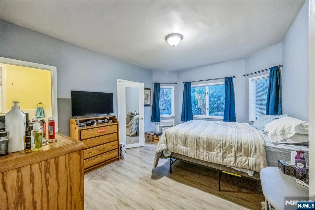 20 Maple Avenue Springfield, NJ 07081 - Photo 3 of 27