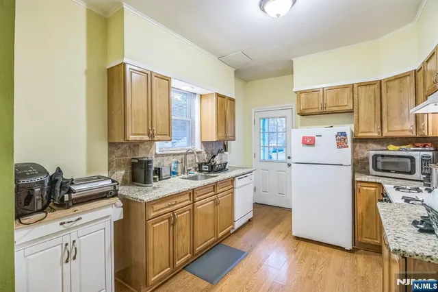 $599,000 | 20 Maple Avenue, Springfield, NJ 07081