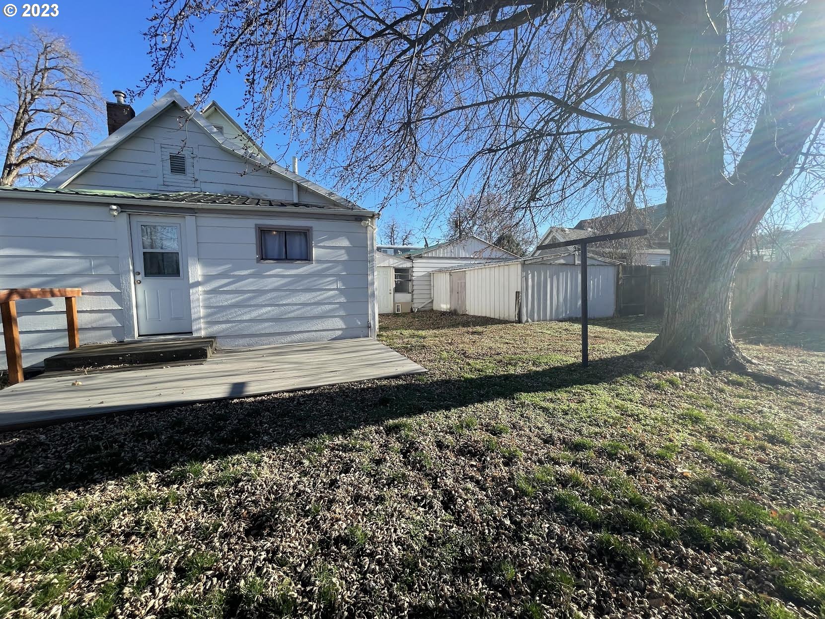 333 Southwest 3rd Street Pendleton, OR 97801 - Photo 3 of 20 a front view of a house with a yard
