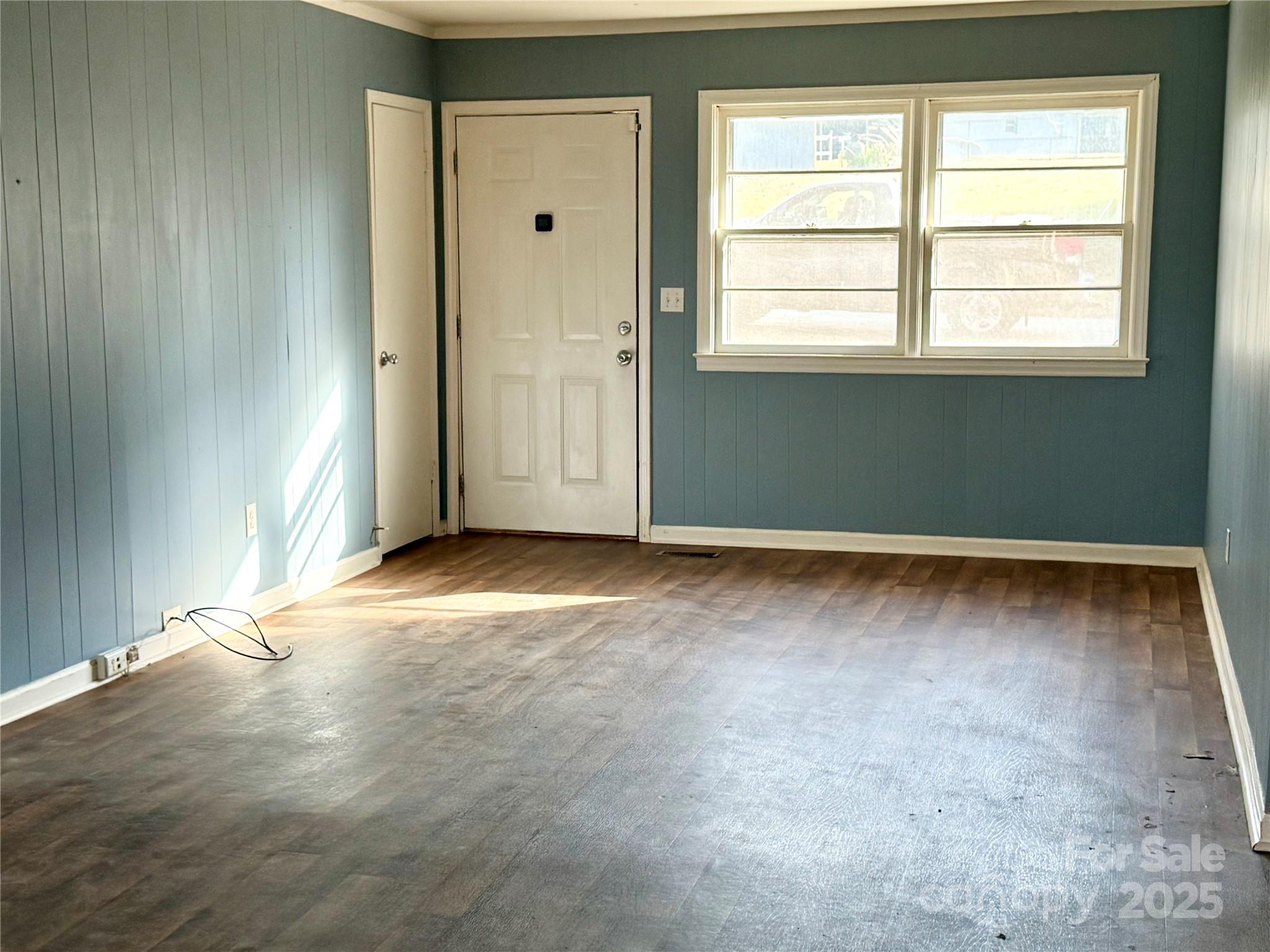 152 Northview-Dorsey Street Rutherfordton, NC 28139 - Photo 6 of 7 an empty room with a window