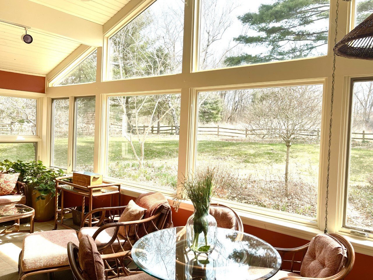 2583 East 259th Road Peru, IL 61354 - Photo 23 of 48 a living room with furniture and floor to ceiling windows