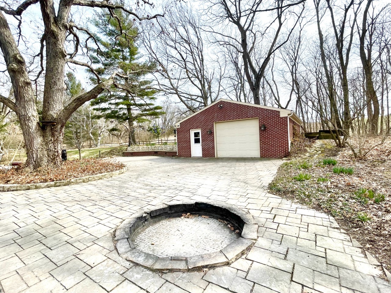 2583 East 259th Road Peru, IL 61354 - Photo 45 of 48 a view of outdoor space yard and street