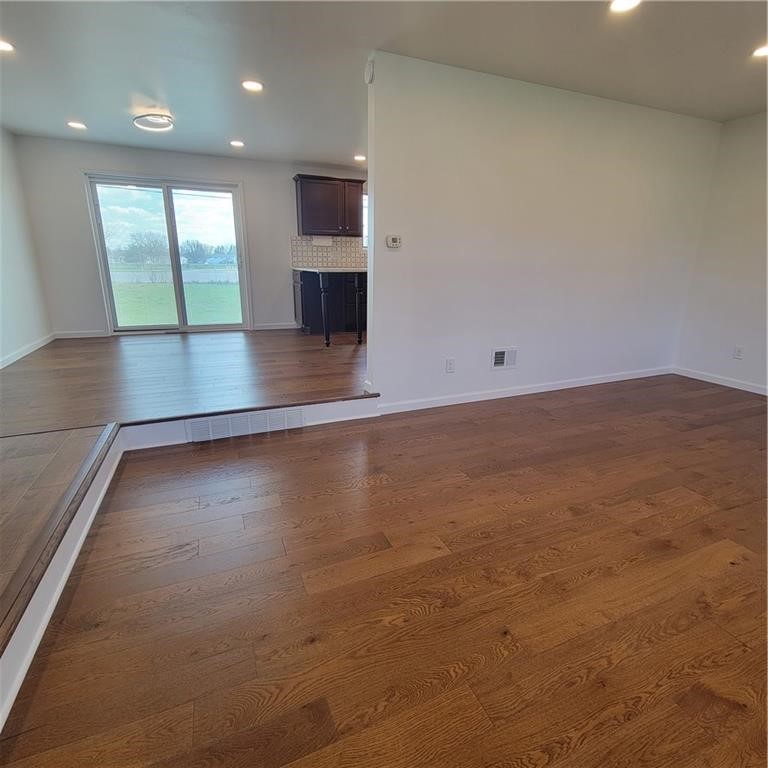 47 Crimson Bramble Road Henrietta, NY 14623 - Photo 9 of 42