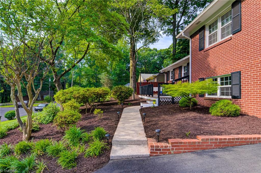1348 Pinebluff Road Winston-Salem, NC 27103 - Photo 5 of 37 Gallery Image 5