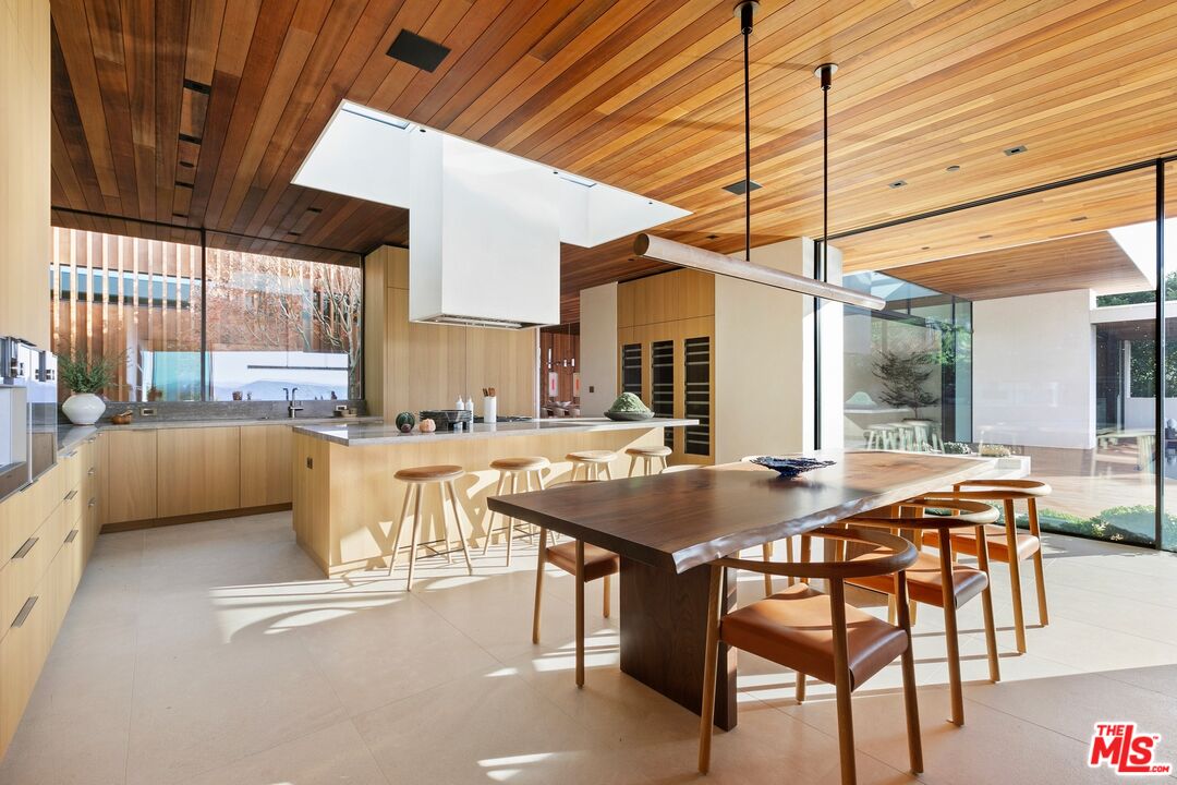 1675 Carla Ridge Beverly Hills, CA 90210 - Photo 22 of 52