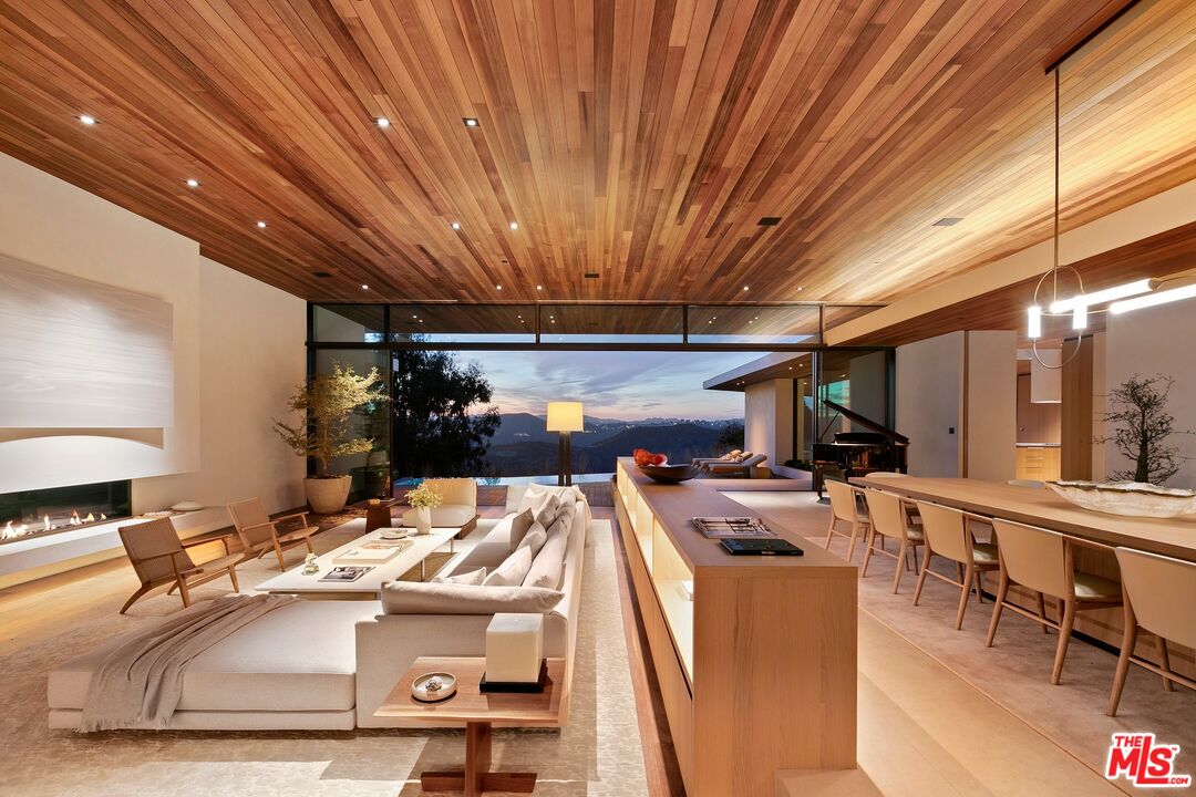 1675 Carla Ridge Beverly Hills, CA 90210 - Photo 23 of 52