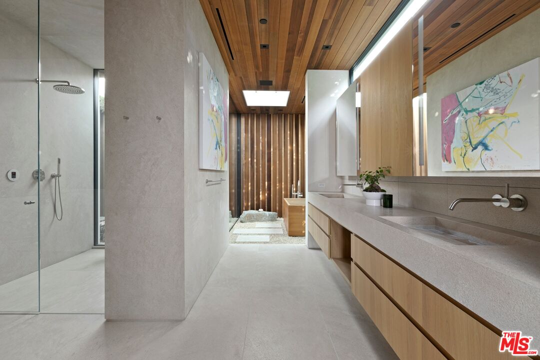 1675 Carla Ridge Beverly Hills, CA 90210 - Photo 30 of 52