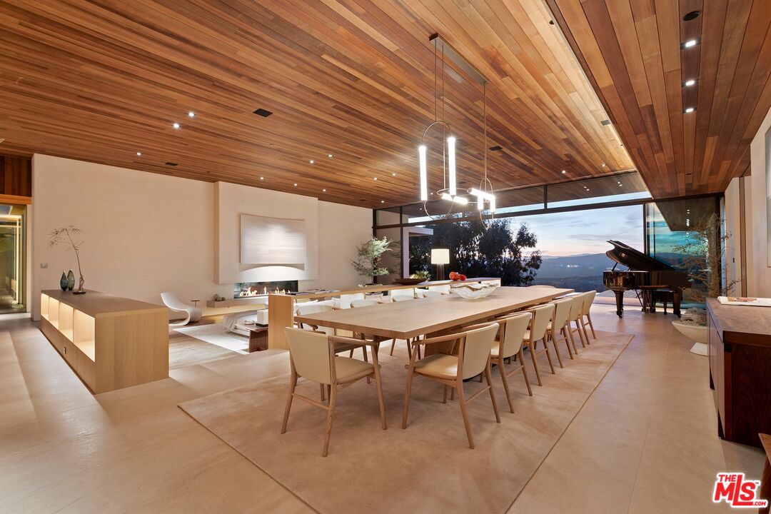 1675 Carla Ridge Beverly Hills, CA 90210 - Photo 39 of 52