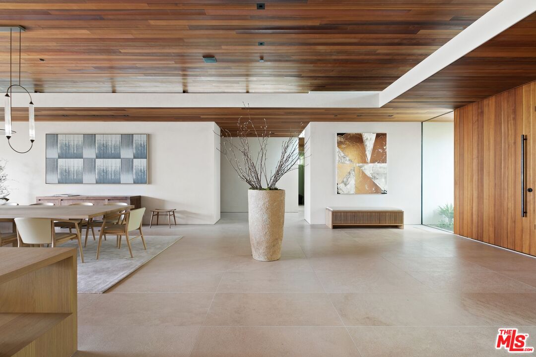 1675 Carla Ridge Beverly Hills, CA 90210 - Photo 6 of 52