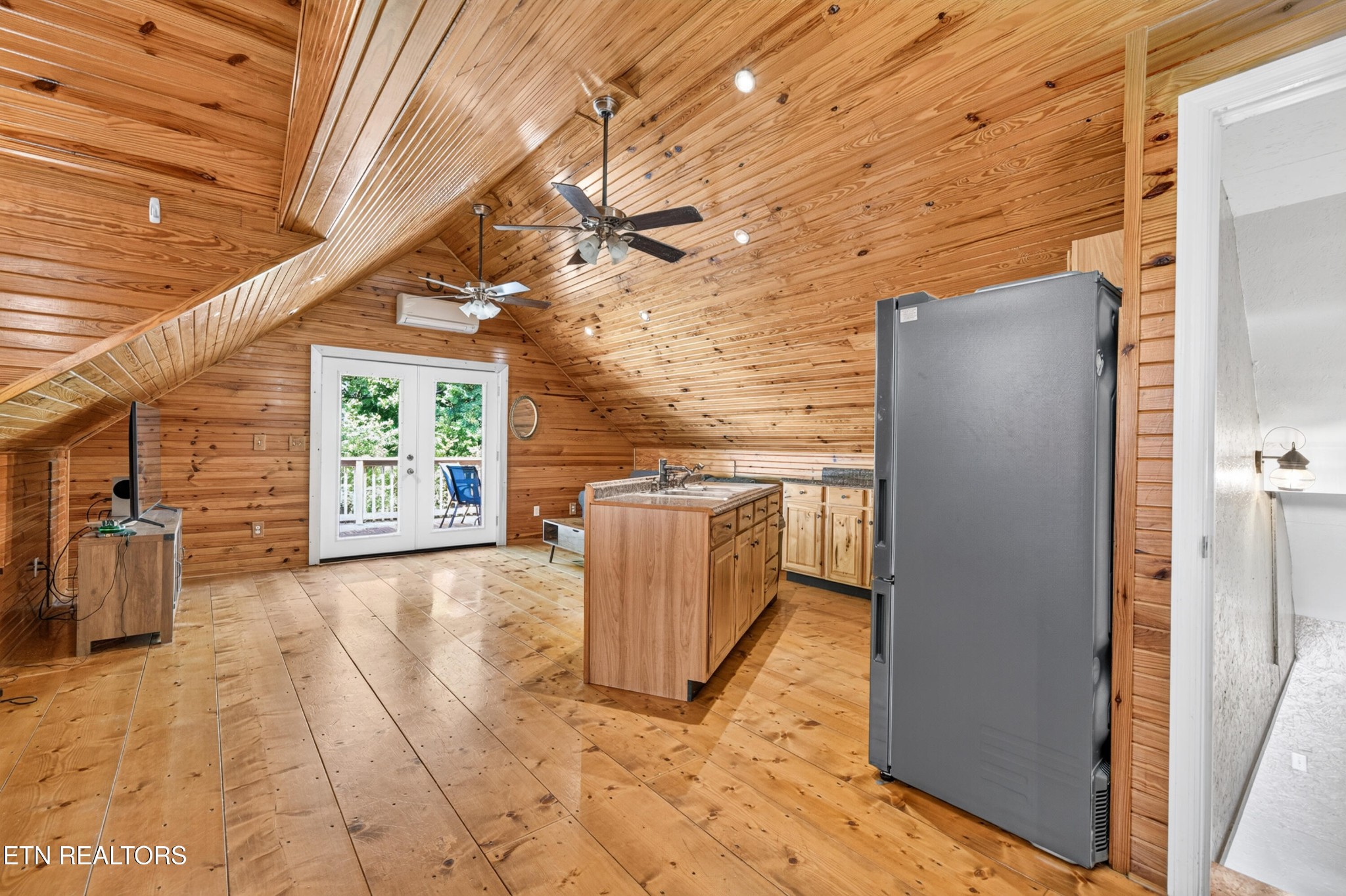 105 Foothills Road Pikeville, TN 37367 - Photo 26 of 50