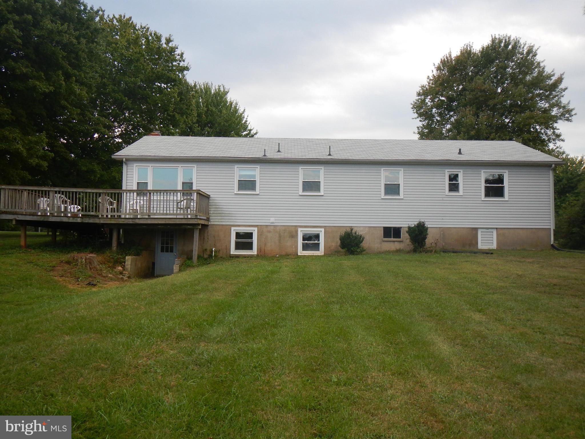 30555 Catharpin Road Locust Grove, VA 22508 - Photo 10 of 14 Exterior (Rear)