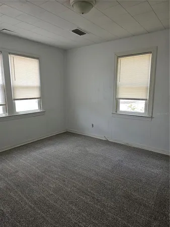 $1,500 | 3825 49th Avenue North, St. Petersburg, FL 33714