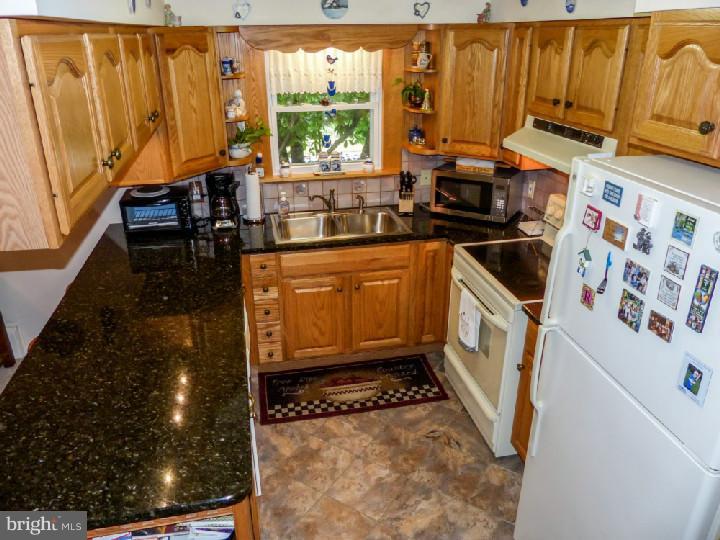 747 Fairmont Road Riegelsville, PA 18077 - Photo 13 of 24