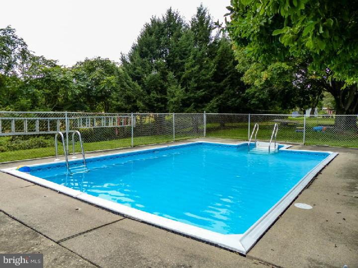 747 Fairmont Road Riegelsville, PA 18077 - Photo 6 of 24
